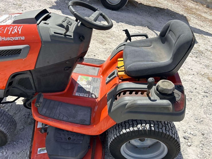 2013-husqvarna-lgt2654-image-12