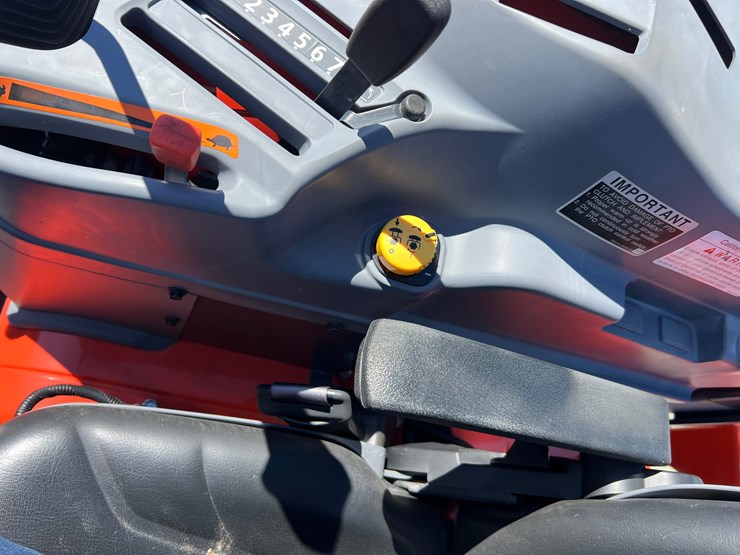 2023-kubota-l3560-image-34