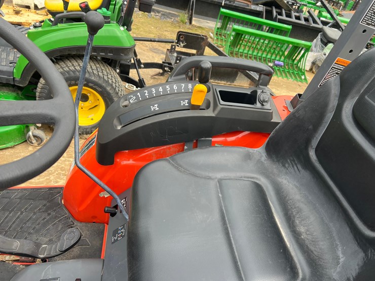 2023-kubota-lx2610suhsd-image-39