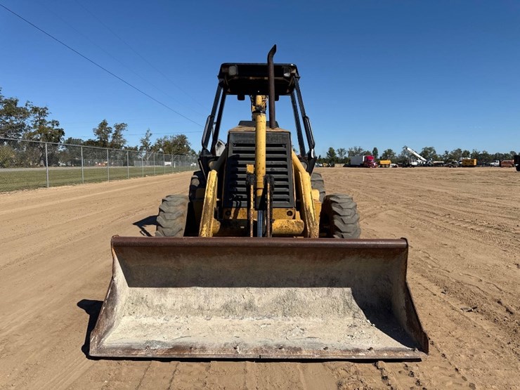 1993-caterpillar-416b-image-3