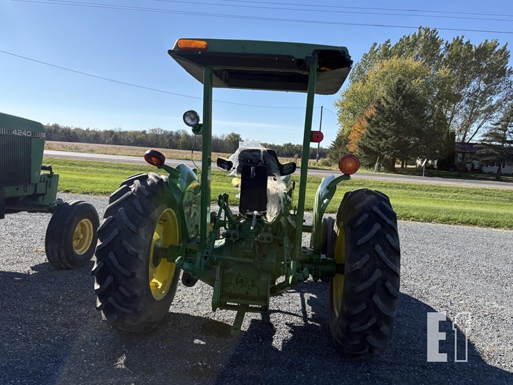 john-deere-2240-image-11