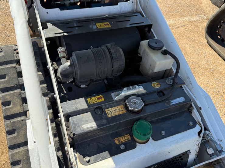 2023-bobcat-mt100-image-14