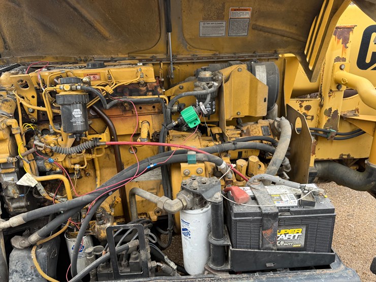 caterpillar-th63-image-23