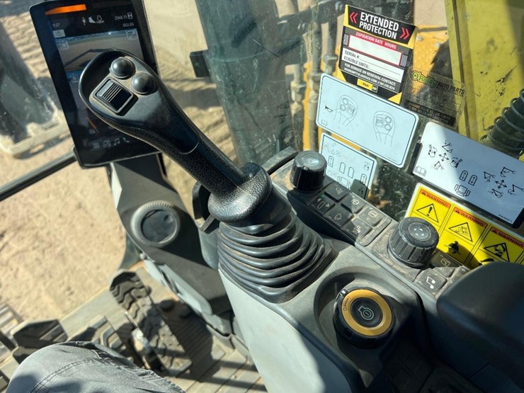 2022-caterpillar-315-gc-image-35