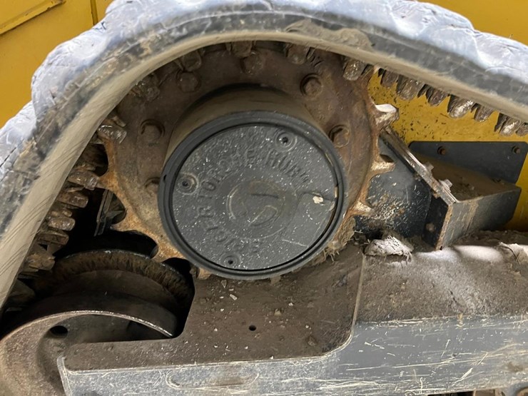 2015-deere-333g-image-19