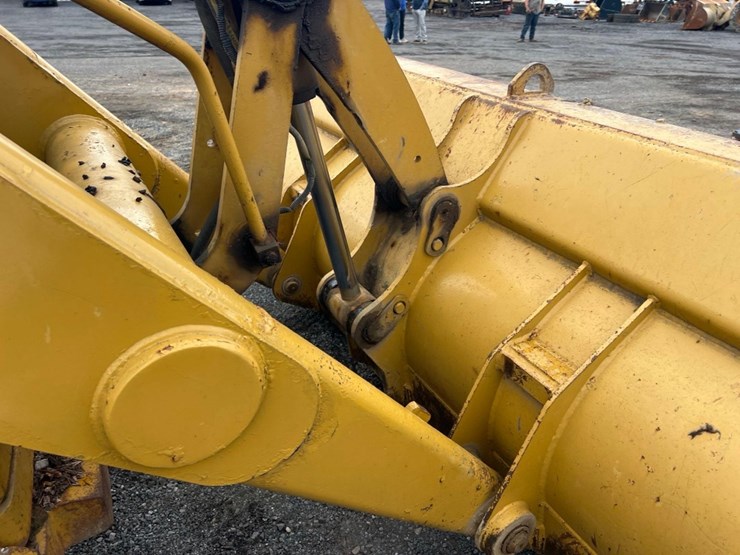 2001-caterpillar-420d-image-25