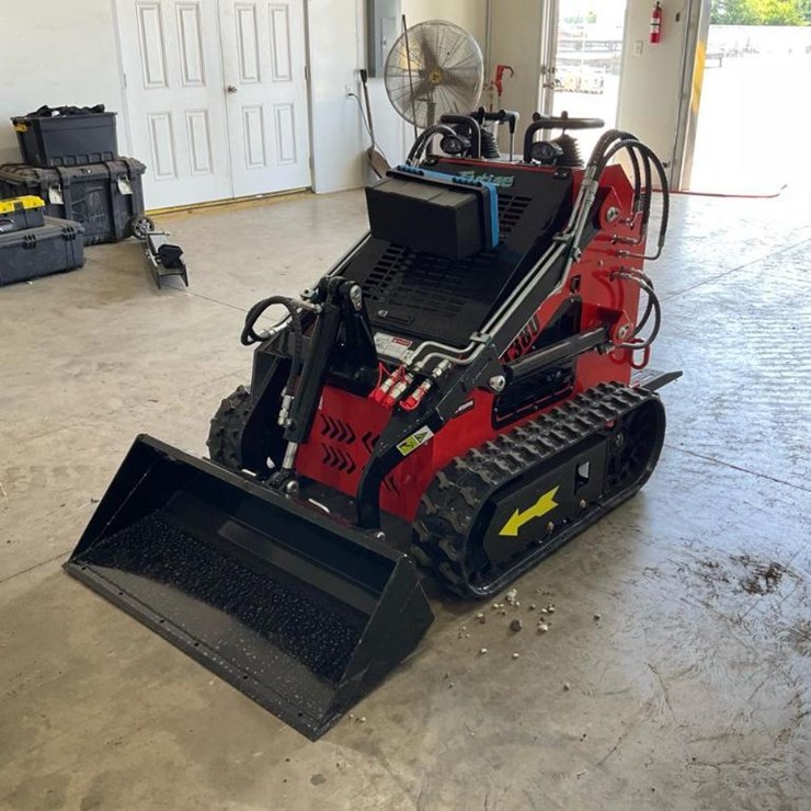 #1016 • Unused Future FT380R Mini Skid Steer