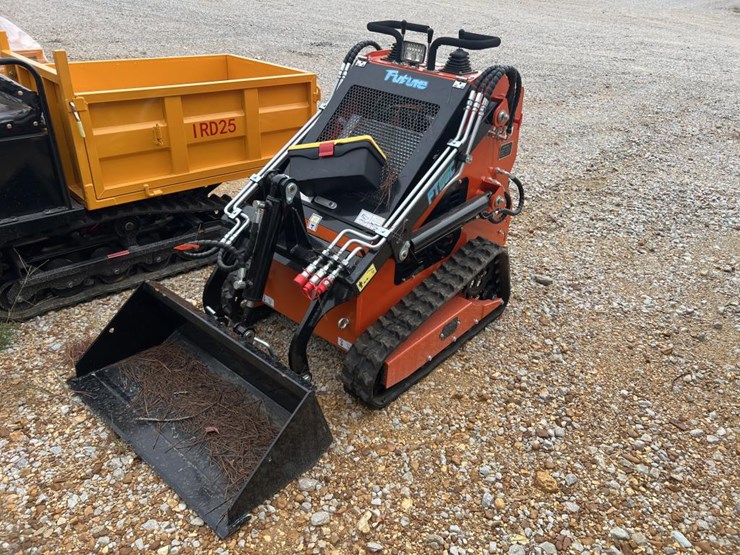 #4778-•-track-loader-ft36c-image-1