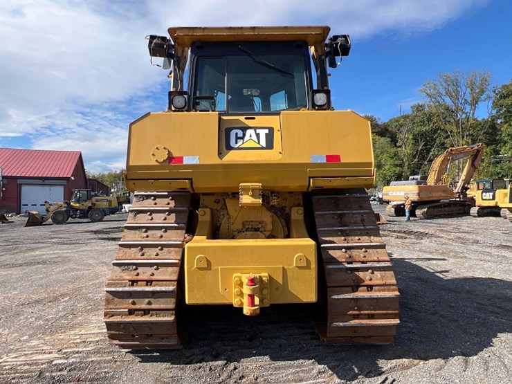 2006-caterpillar-d8t-image-3