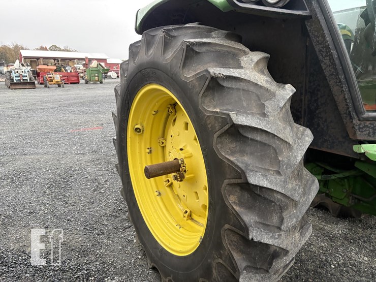 1983-john-deere-2950-image-8