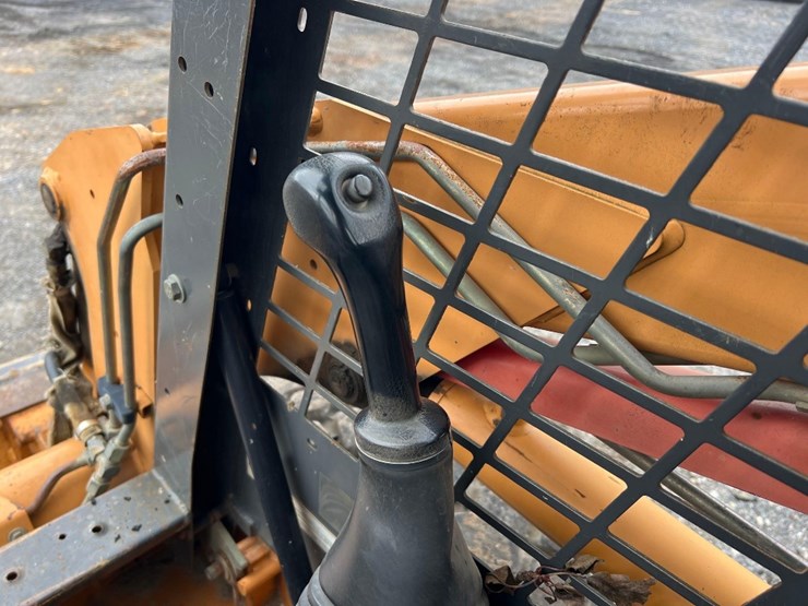 2004-case-40xt-image-23