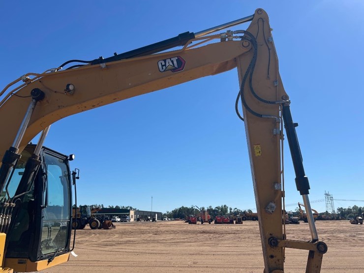 2022-caterpillar-315-gc-image-23