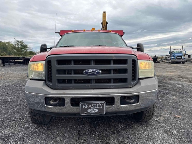 2005-ford-f450-xl-image-3