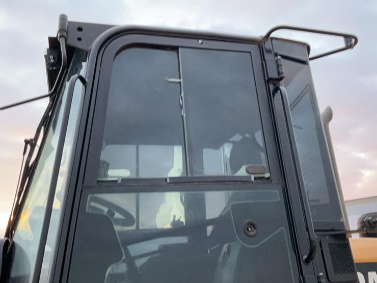 2014-caterpillar-914k-image-49