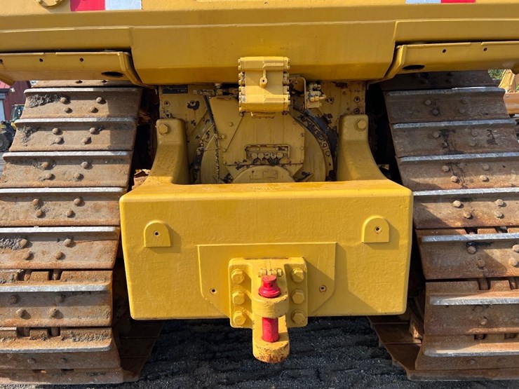 2006-caterpillar-d8t-image-24