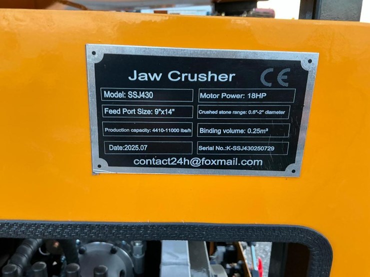 #1225-•-unused-future-ft-ssj430-tracked-crusher-image-14