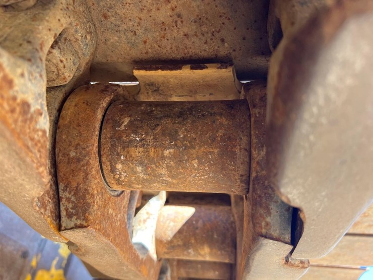 2021-komatsu-d71px-24-image-14