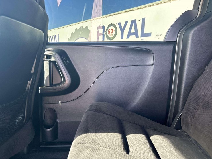 2018-dodge-grand-caravan-se-image-19