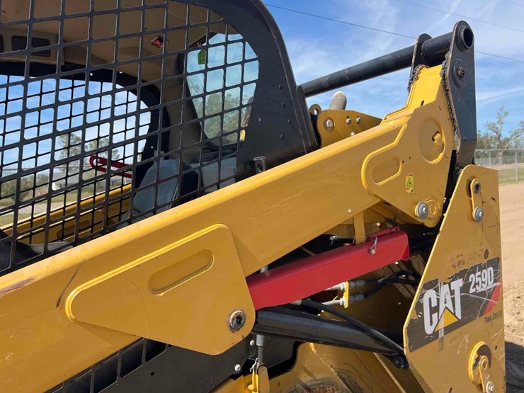 2019-caterpillar-259d-image-18