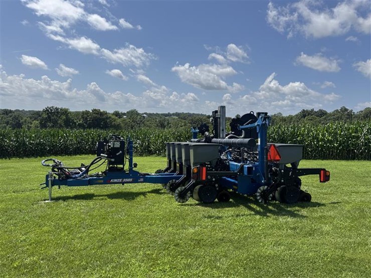 2020-kinze-3505-image-3