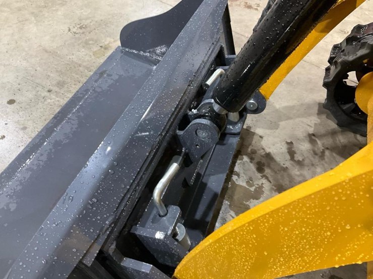 #1004-•-unused-ky460-mini-skid-steer-image-7