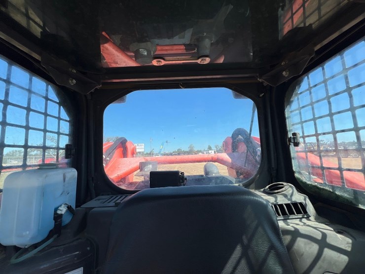 2017-kubota-svl95-2s-image-35