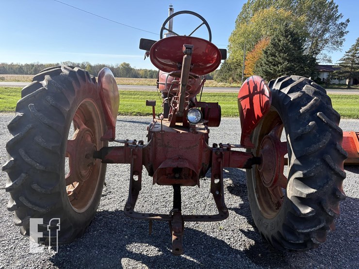 1942-international-m-image-14