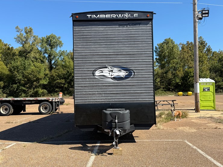 #6895-•-2024-forrest-river-timberwolf-mini-loft-camper-image-6