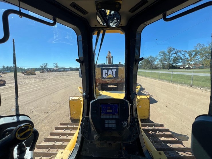 2021-komatsu-d71px-24-image-45