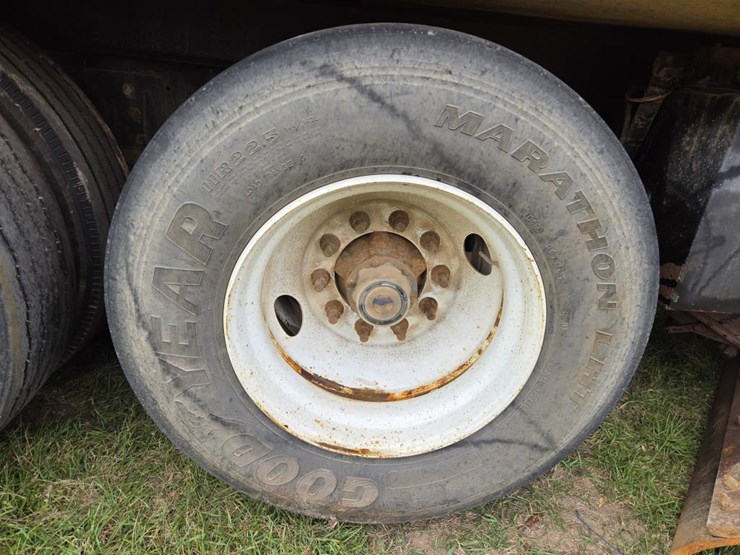 #2291-•-2003-western-star-quad-axle-dump-truck-image-92