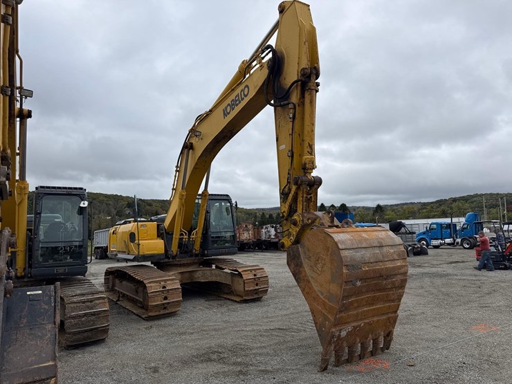 2015-kobelco-sk350-lc-9-image-2