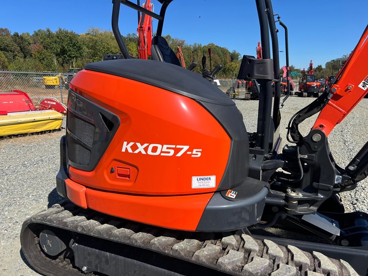 2023-kubota-kx057-5-image-12