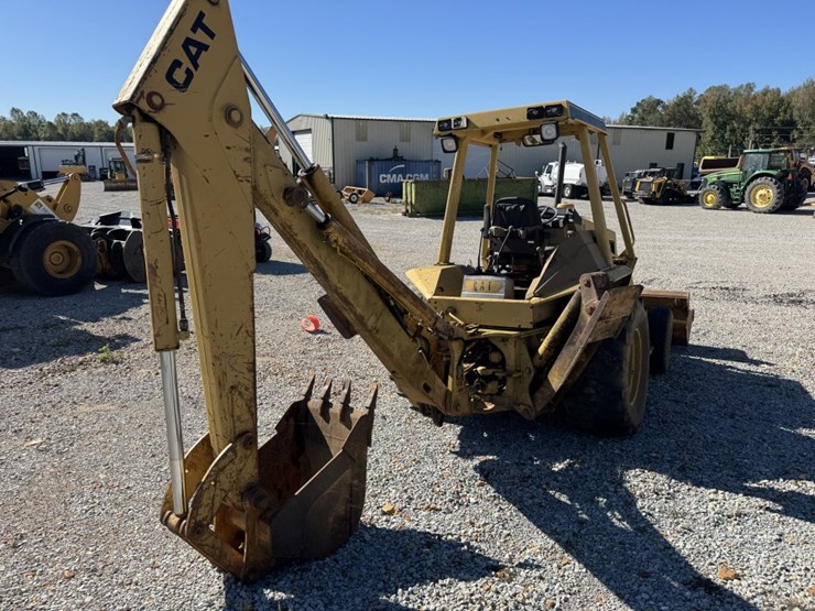 caterpillar-416-image-5