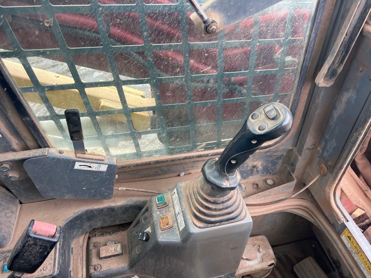 2013-takeuchi-tl10-image-26