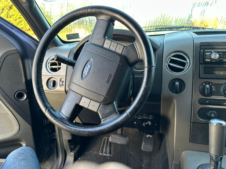 2005-ford-f150-image-27