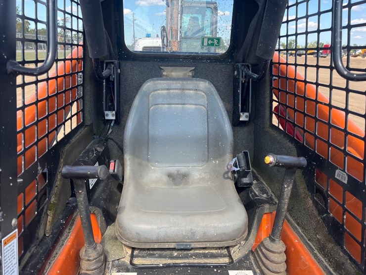 2019-gehl-rt105-image-25