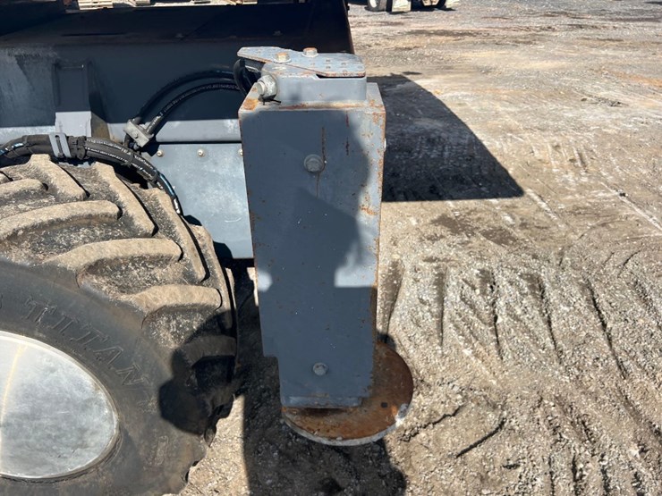 somero-s-222-laser-screed-image-14