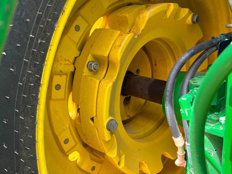 2012-john-deere-7230r-image-35