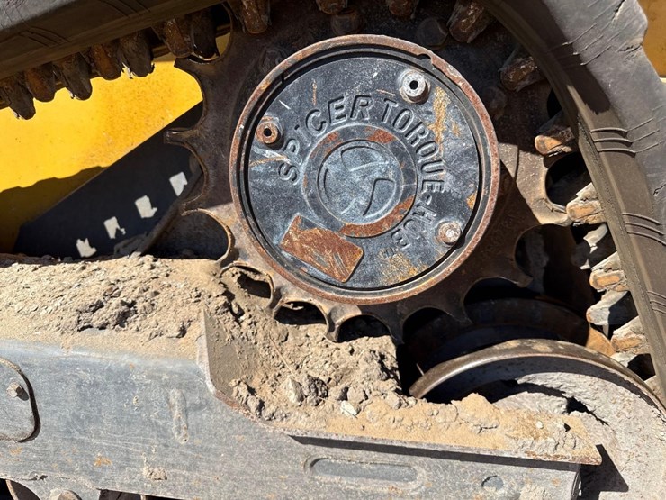 2023-deere-325g-image-10