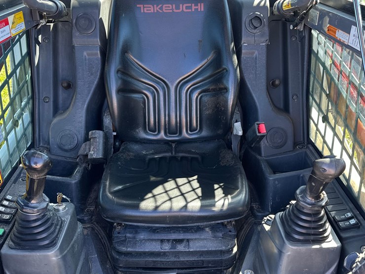 takeuchi-tl8r2-image-14