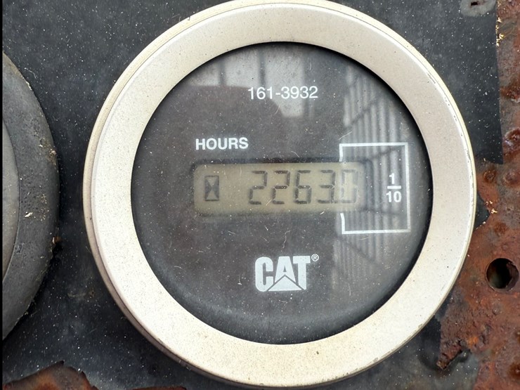 caterpillar-th63-image-36