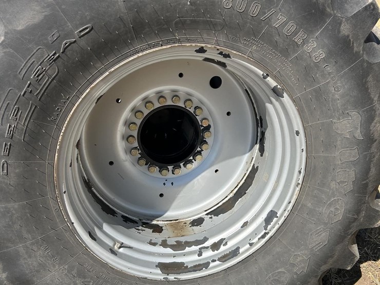 2011-case-ih-steiger-600-hd-image-24