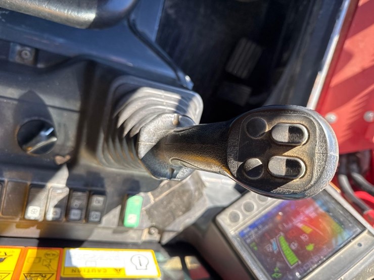 2022-takeuchi-tl12r2-image-26