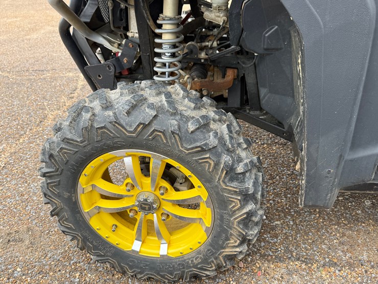 john-deere-gator-image-12