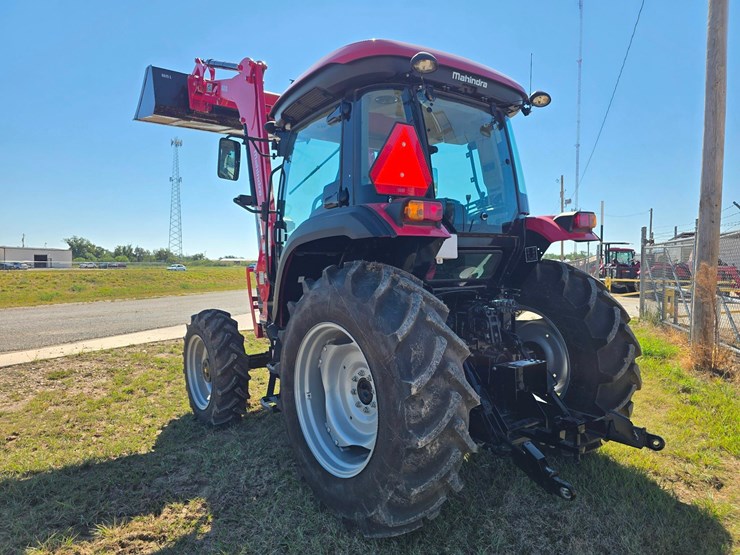 2025-mahindra-6075-image-8