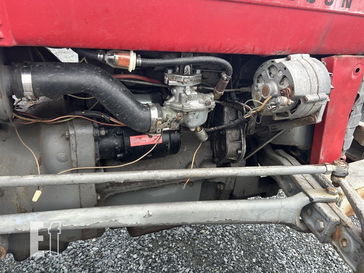 massey-ferguson-135-image-4