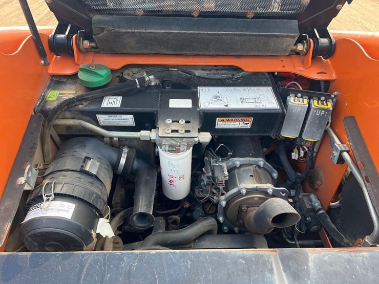 2019-gehl-rt105-image-24