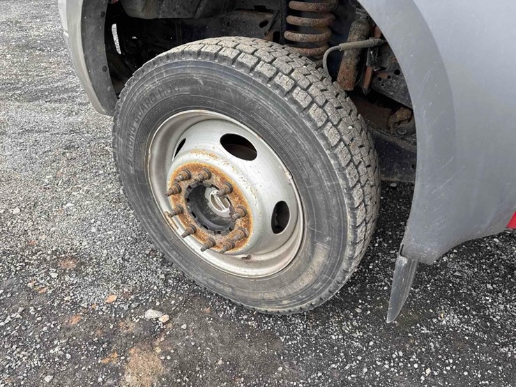 2005-ford-f450-xl-image-10