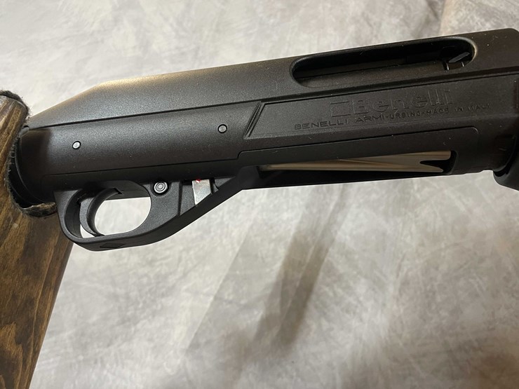 #2030-•-benelli-nova-12-ga.-pump-action-shotgun,-sn:-z185519-image-25