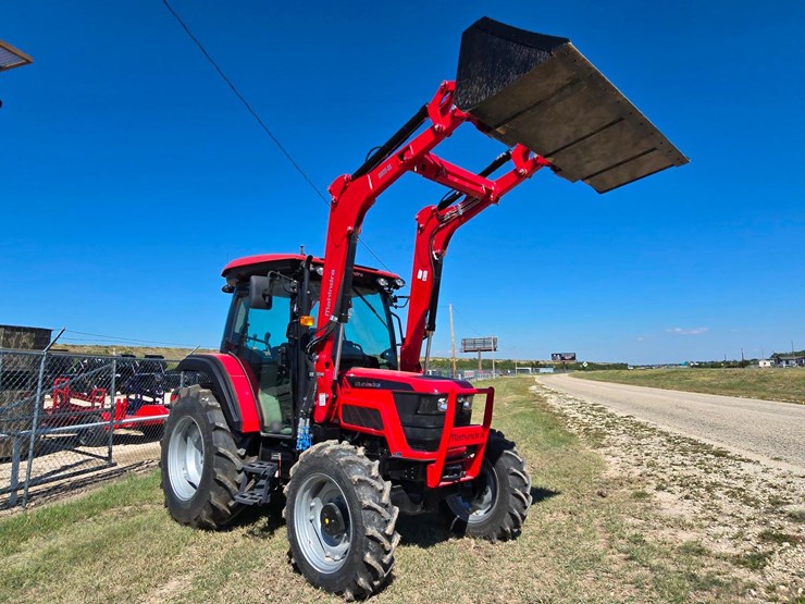 2025-mahindra-6075-image-6